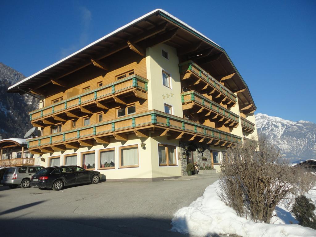 Hotel Gasthof Jaeger Zillertal ชลิทเทอร์ส ภายนอก รูปภาพ
