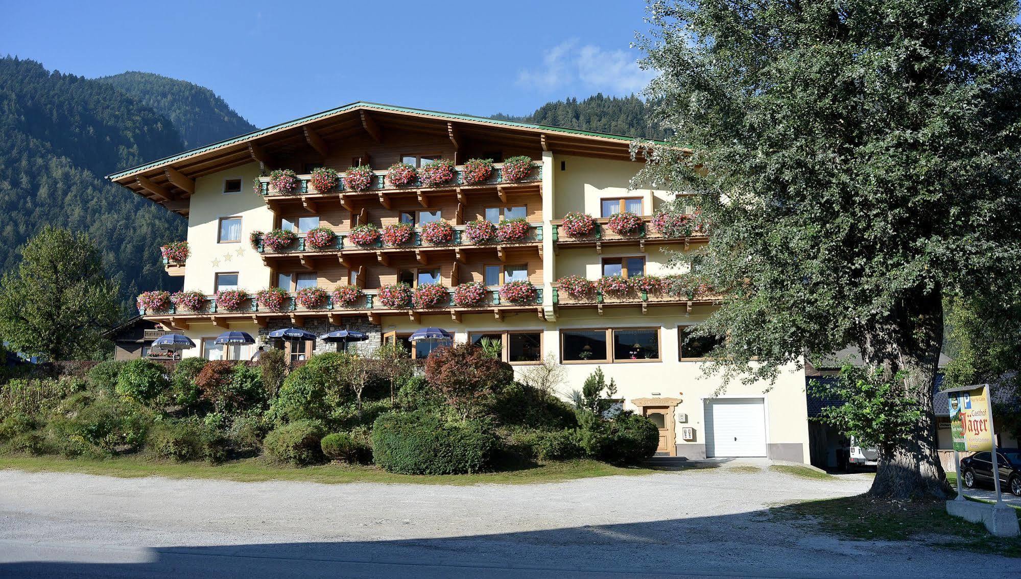 Hotel Gasthof Jaeger Zillertal ชลิทเทอร์ส ภายนอก รูปภาพ